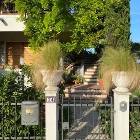 Via Verdi 14 Apartamento *